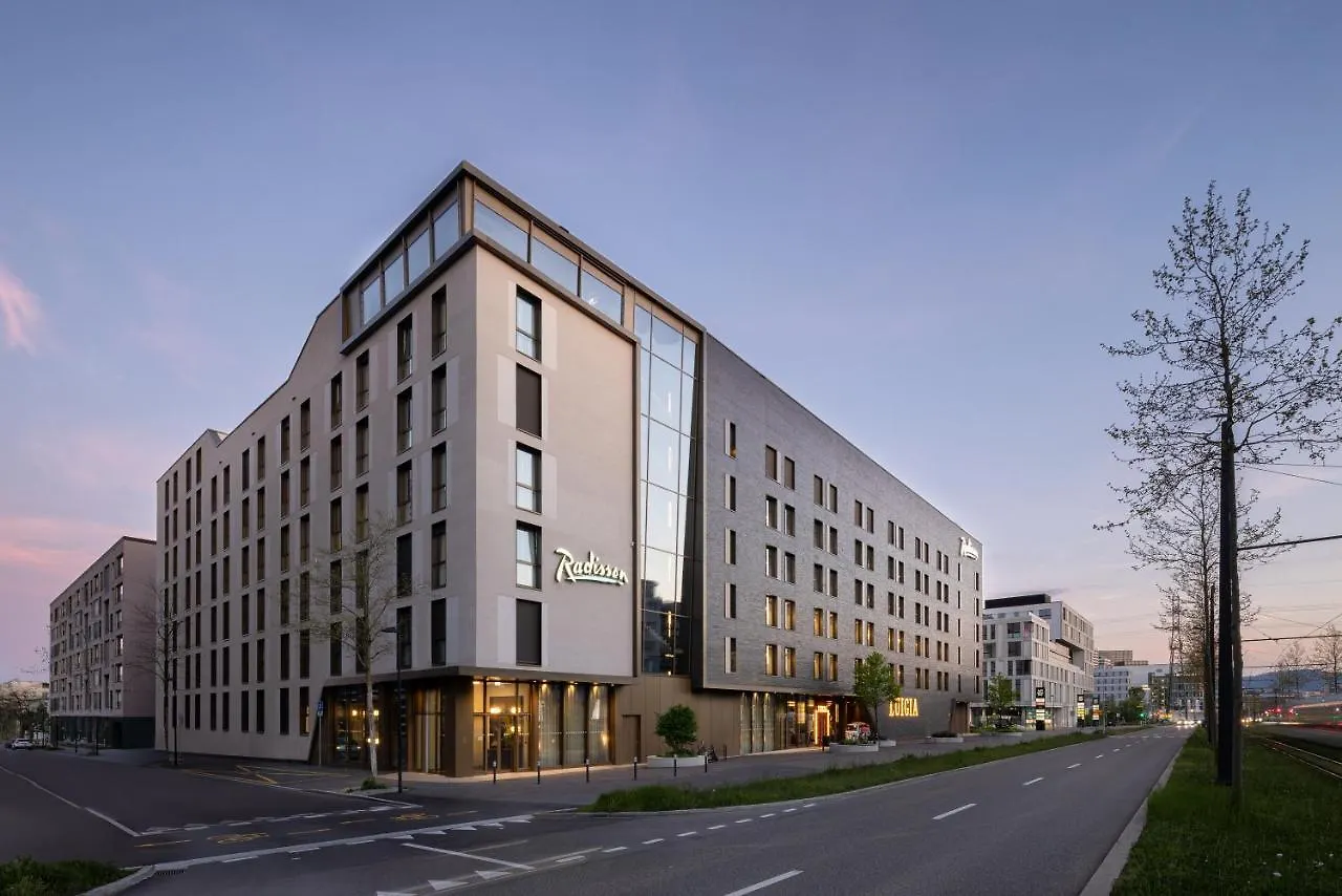 Radisson Hotel & Suites Zurich Opfikon-Glattbrugg Апарт-отель