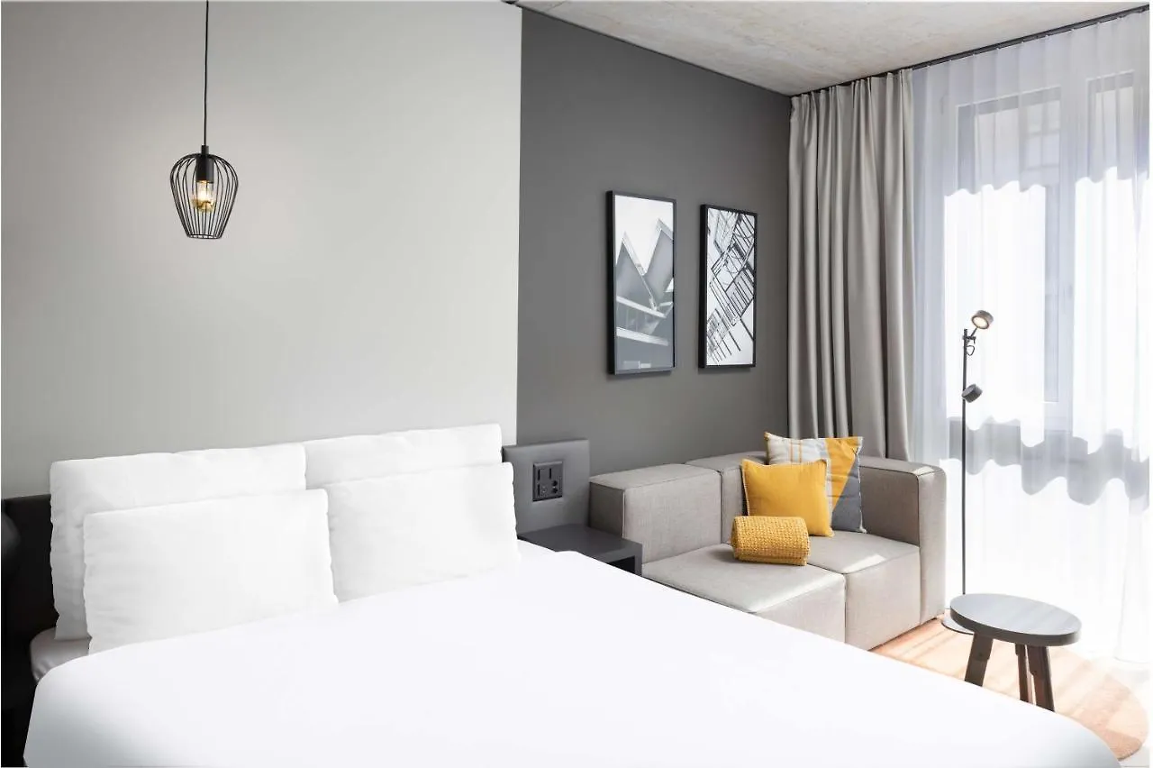 Апарт-отель Radisson Hotel & Suites Zurich Opfikon-Glattbrugg